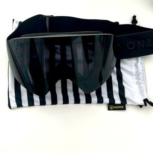 Vonzipper goggles